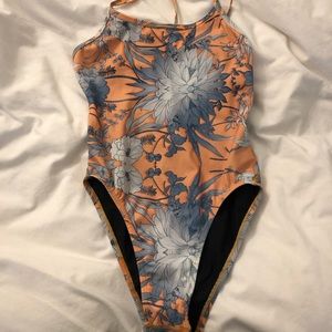 Jolyn fixed back size 28!